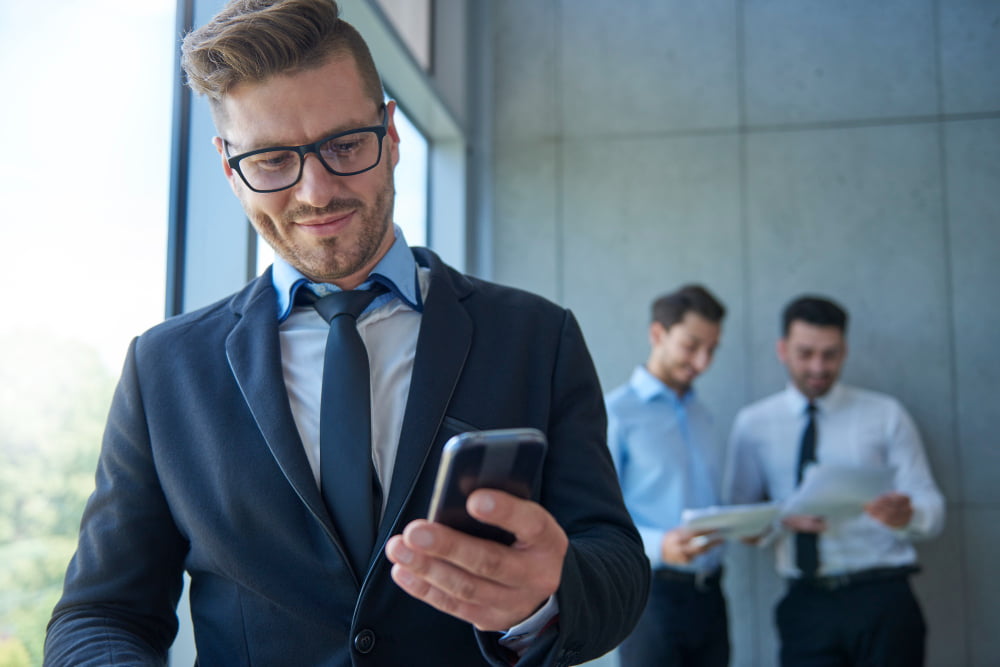 Como desenvolver habilidades de liderança eficazes 3 empresarios